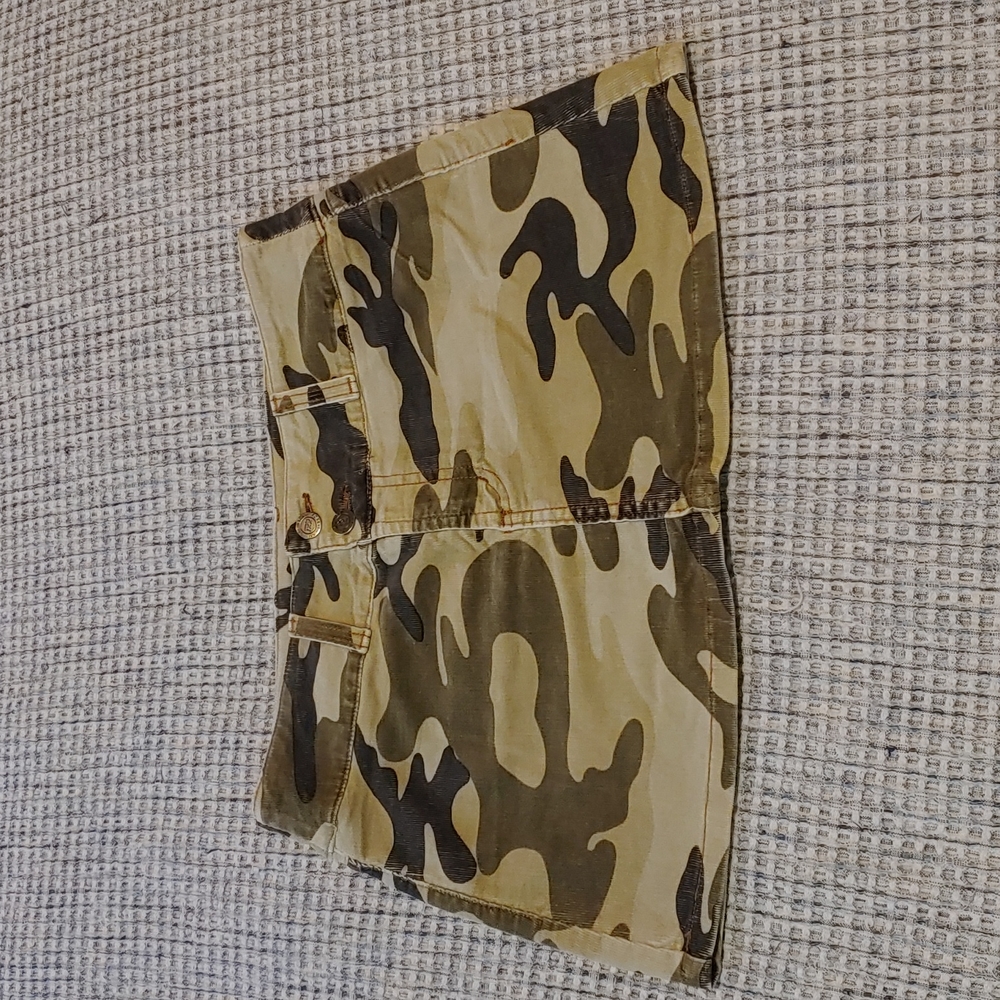 Camo skirt